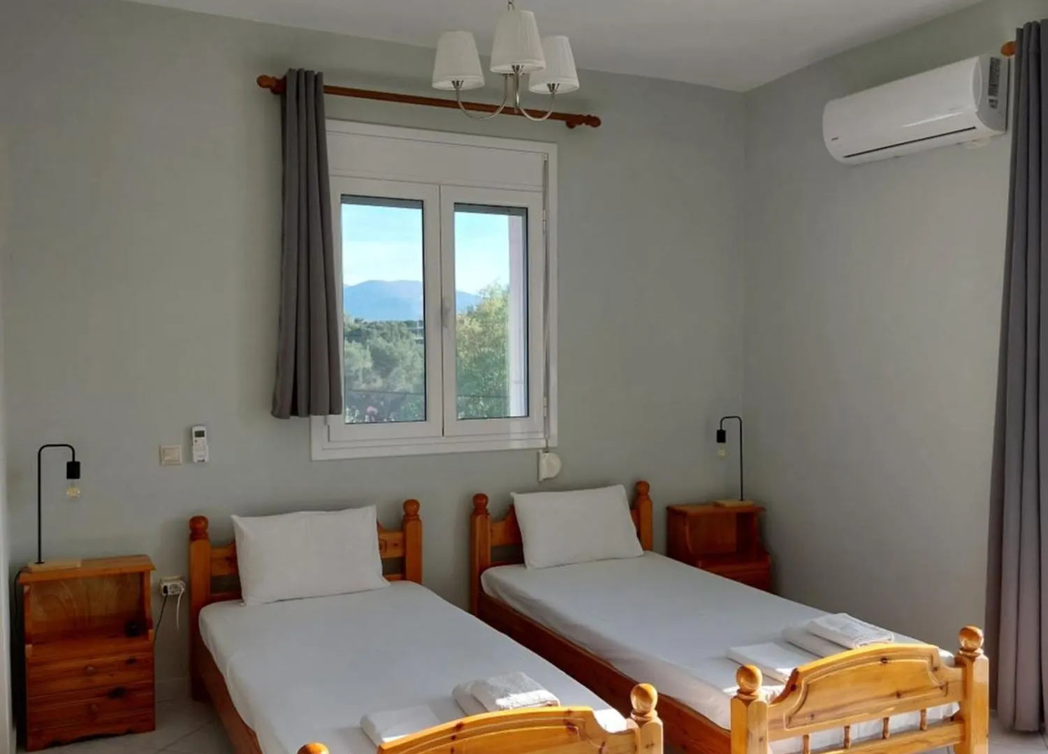 XI View Apartments Lixouri Greece